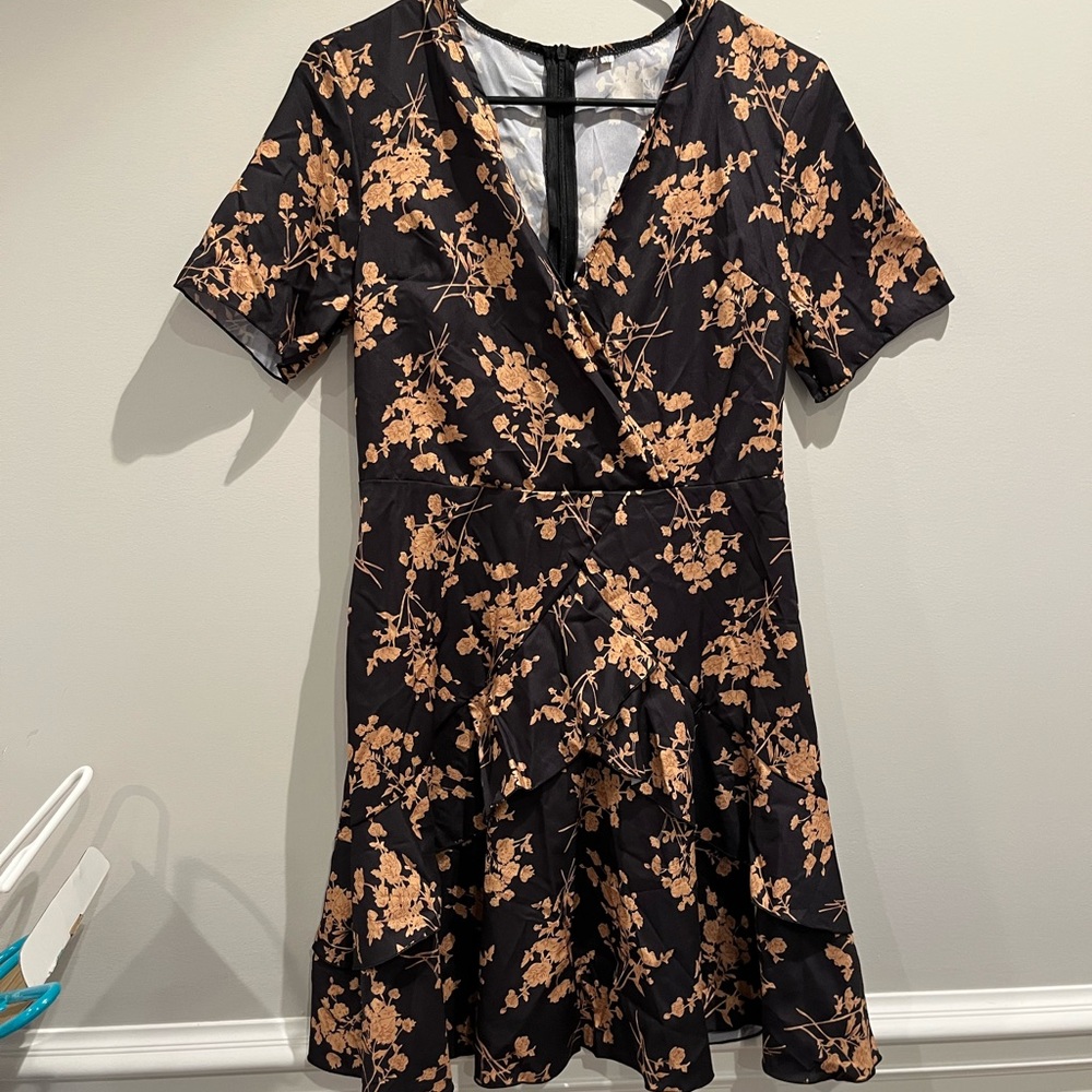 Brand new never worn! Black and gold dress
